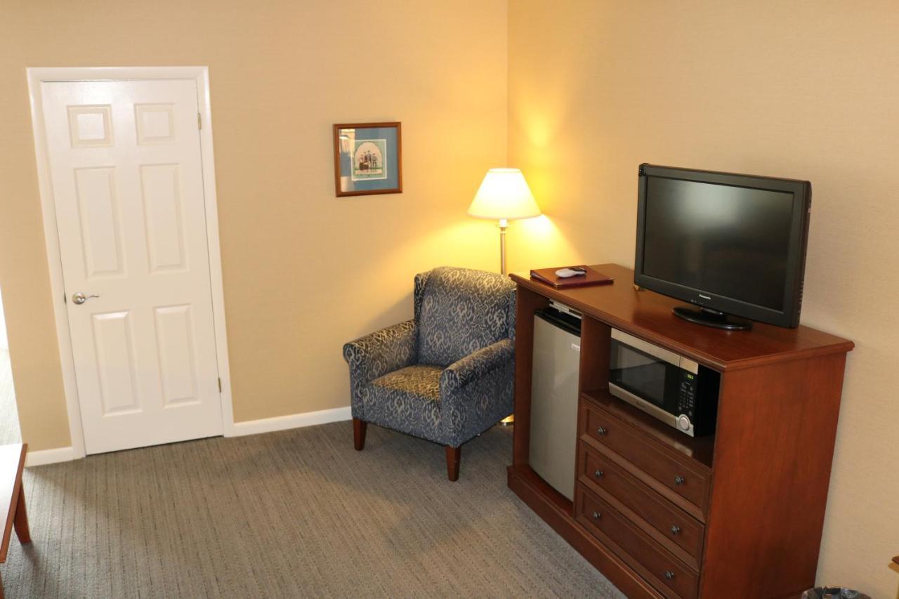 The Village Inn Harrisonburg Extérieur photo