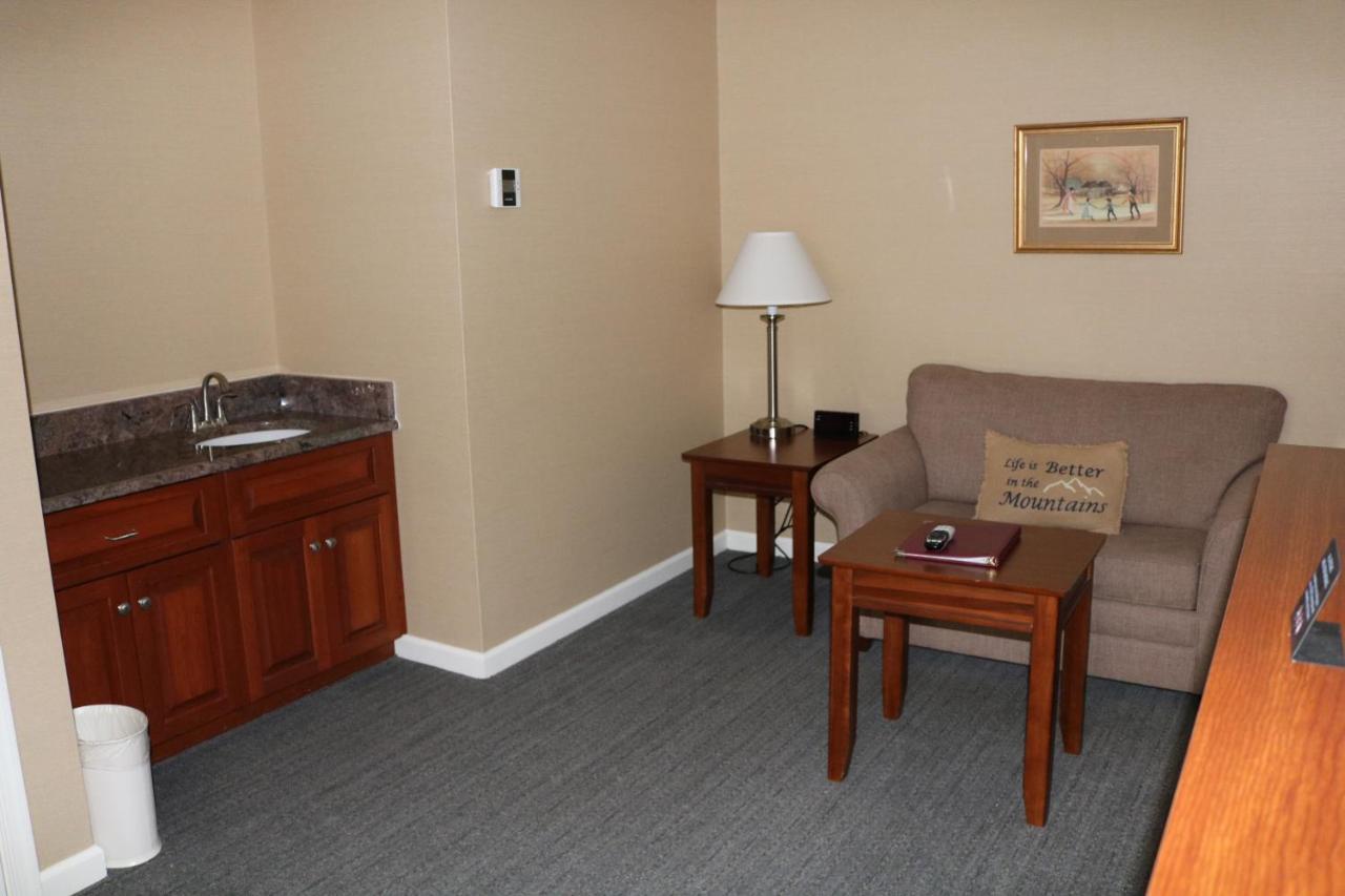 The Village Inn Harrisonburg Extérieur photo